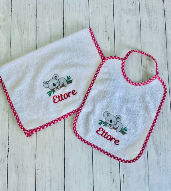 Set asilo nido personalizzabile con nome e disegno unisex asciugamano e bavaglia, coordinato scuola materna della infanzia con leone, unicorno in morbida spugna - immagine 6