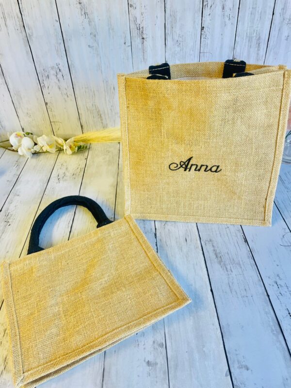 Borsa mare in Juta Personalizzata con Nome Ricamato – Regalo Originale per Donna, Maestra o Amica - immagine 6