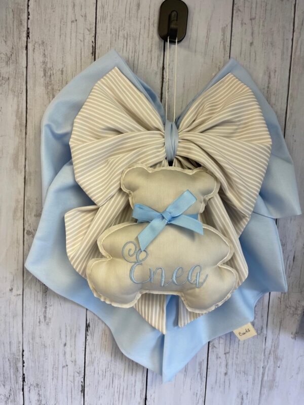 Fiocco nascita bimbo con nome, fiocco doppio con ricamo e ciondoli a scelta, fiocco morbido in cotone piqué, annuncio nascita bambini azzurro e beige - immagine 14